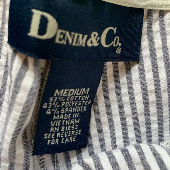 NWT Denim& Co. seersucker crops - Picture 2 of 4